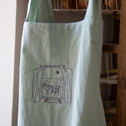 BOATHOUSE APRON