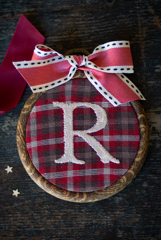 SEASONAL INITIALS BAUBLES 2025