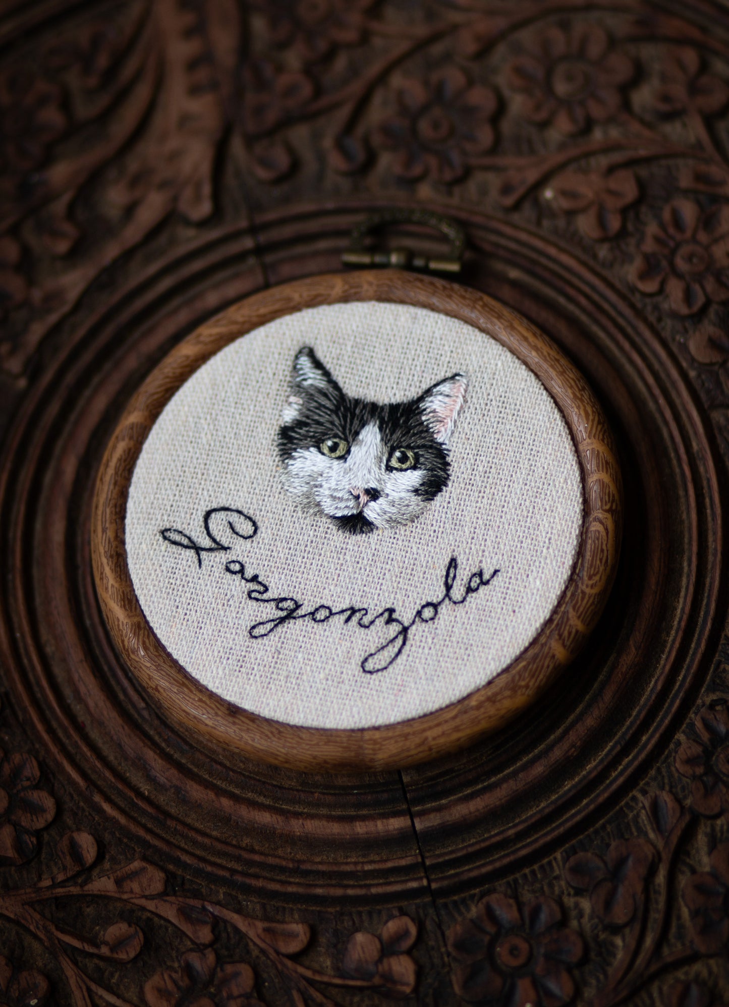 TRADITIONAL PET PORTRAIT